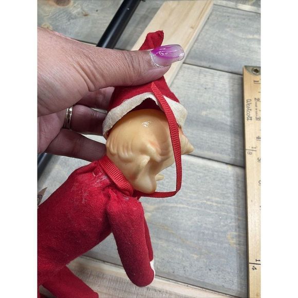 VTG Commonwealth of Pennsylvania Elf Pixie Christmas Ornament Knee hugger Japan - Picture 8 of 8